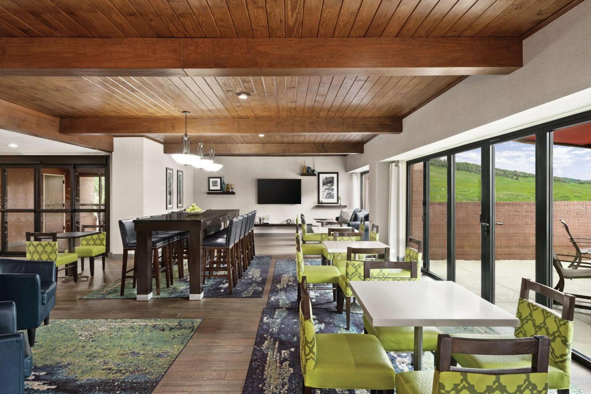 Hampton Inn Atlanta-Stone Mountain Exterior foto