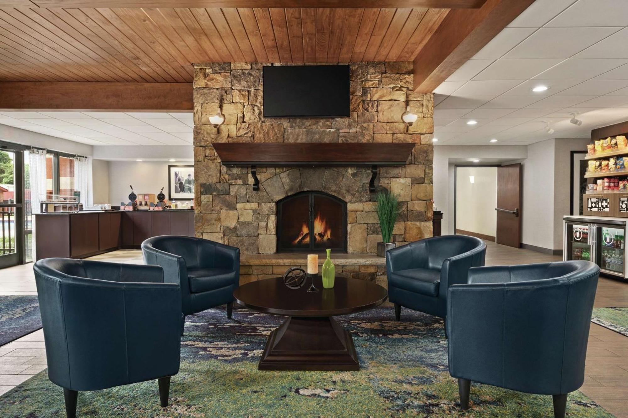 Hampton Inn Atlanta-Stone Mountain Exterior foto