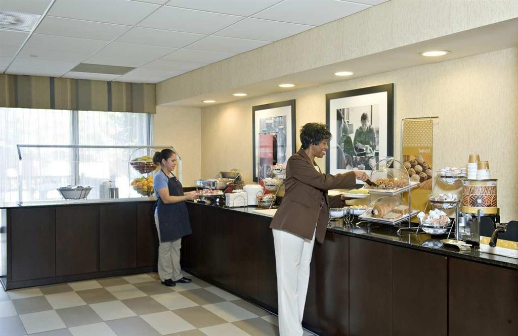 Hampton Inn Atlanta-Stone Mountain Restaurant foto